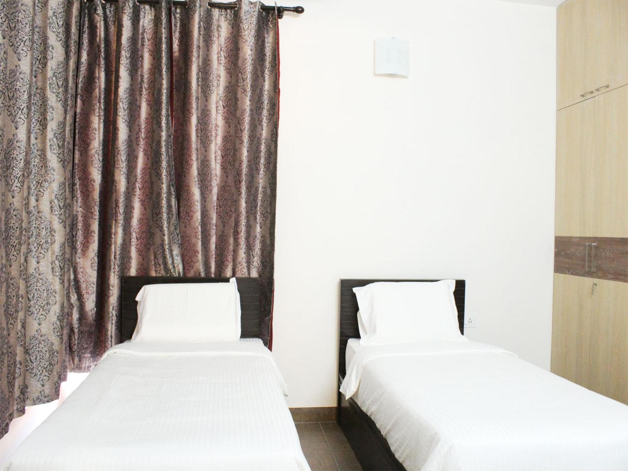 Kolam Serviced Apartments - Adyar. Madrás Habitación foto